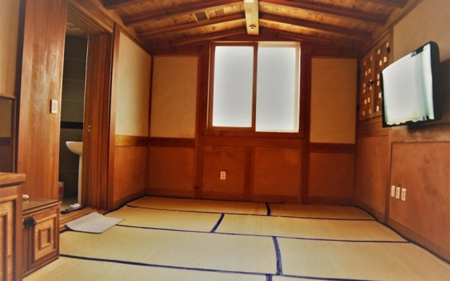 Seogwipo Wemegoong Pension