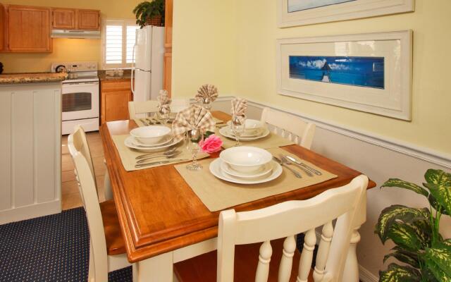 Runaway Beach Club Apartments