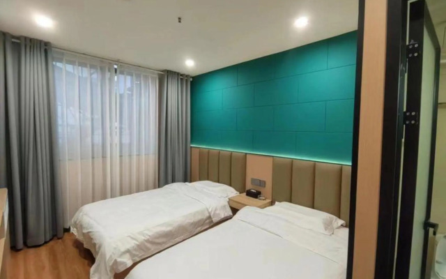 Chezhiyou Express Hotel (Xi'an Yongxingfang Chaoyangmen Subway Station)