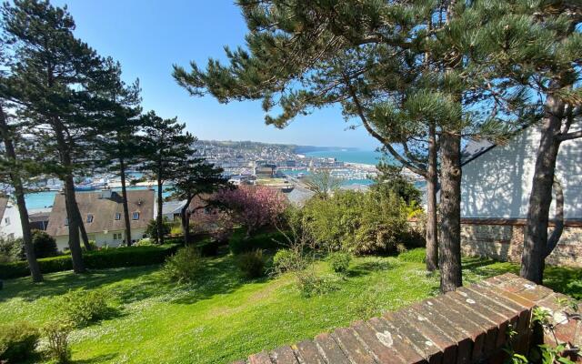 Flat Fecamp With View on the Port