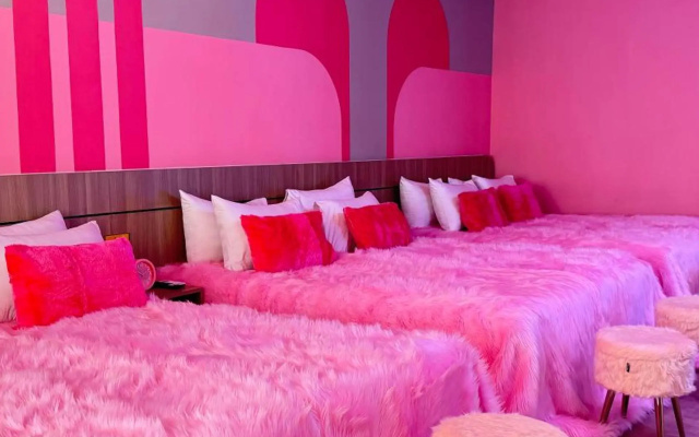Yellow Bee Resort Cililitan – Guest Rooms – Jakarta