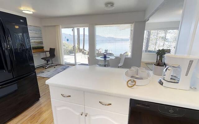 Sea Breeze Ocean Front Home