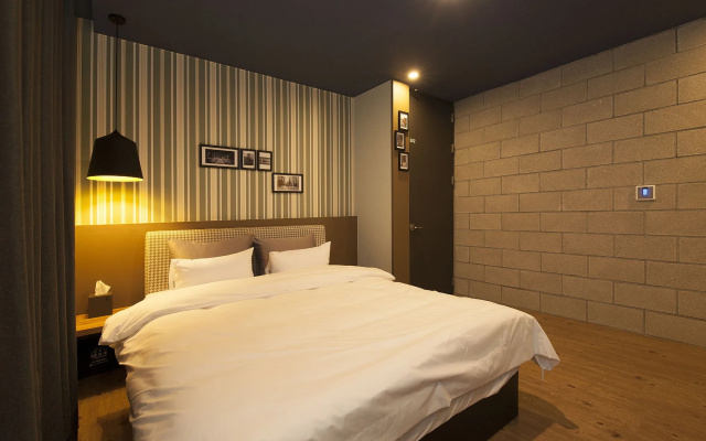 Hotel Gray
