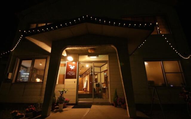 KUSHIRO GUESTHOUSE COOK A DOODLE DOO - Hostel