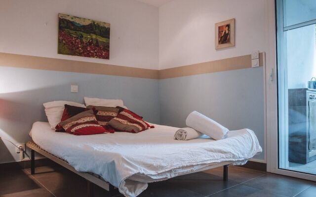 La Marquise Fontaines