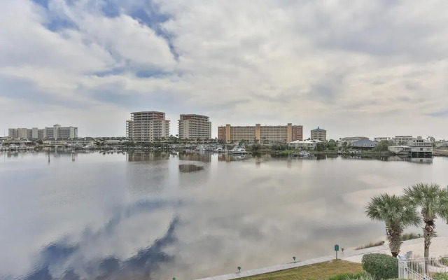 Dolphin Point 402c
