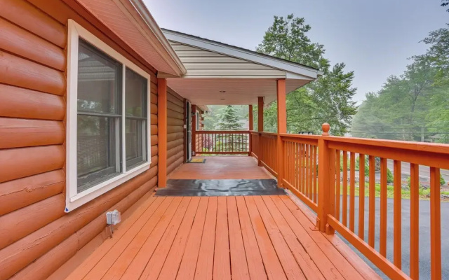 Pocono Vacation Rental With Game Room!