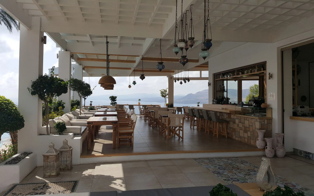 Pefkos Blue Hotel