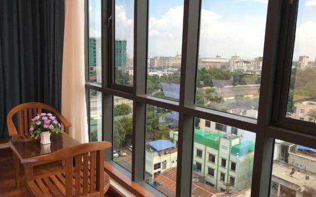 Dragon Phoenix Hotel