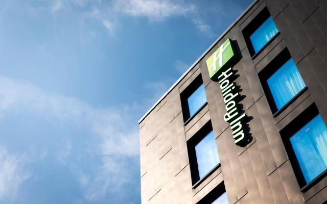 Holiday Inn London Heathrow - Bath Road by IHG