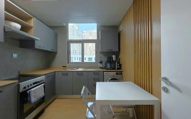Ultra Luxury Flat Fully Upgrade &Balcony