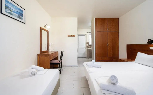 Mammis Beach Hotel