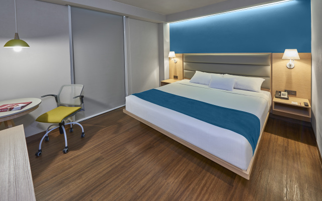 City Express Suites by Marriott Anzures