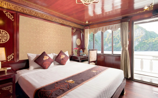 Lan Ha Legend Cruise