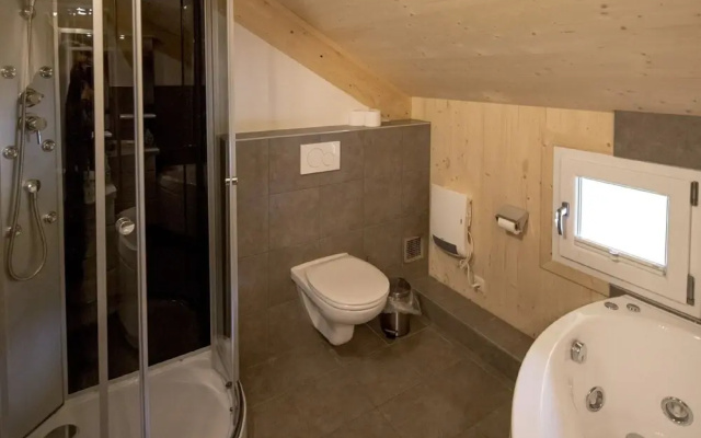 Chalet With Infrared Sauna