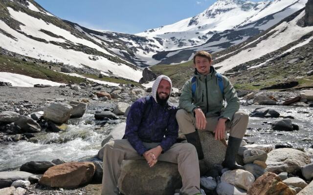 Madpackers Manali - Hostel