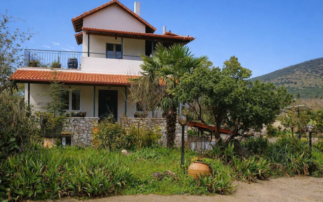 Villa Dorothy - Mountain View Retreat Polydrosos