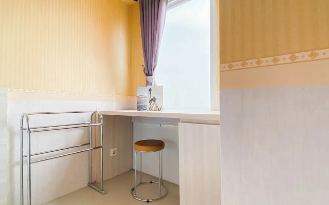 Relaxing Studio at Tamansari Mahogany Karawang Apartment