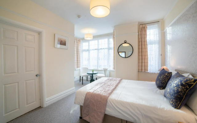 OYO Lonsdale Guest House