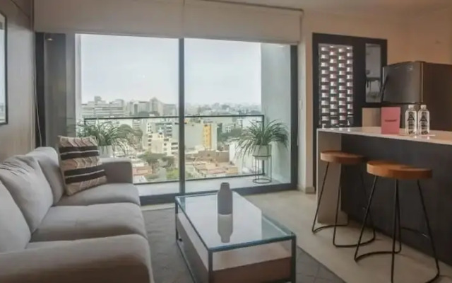 w Stylish Loft With Balcony in Barranco