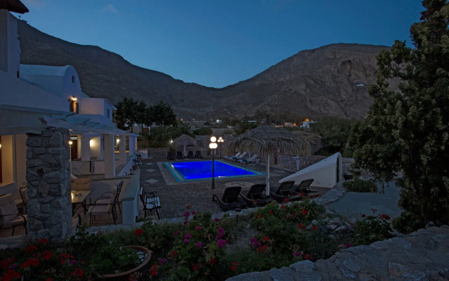 The Birds Villa included Car rental