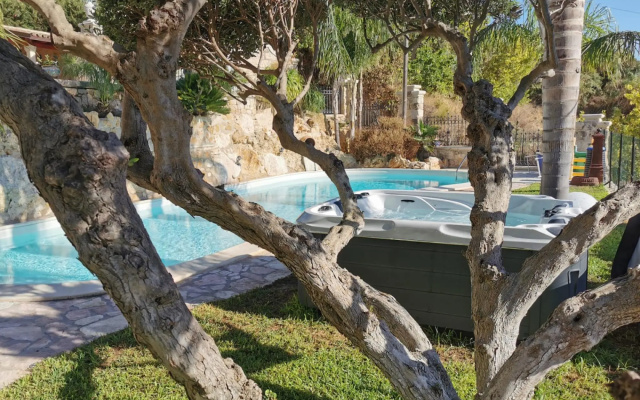 Dependance Desir e Piscina ad uso Esclusivo e Jac