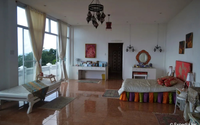 Costiera Fermiliana Tagaytay