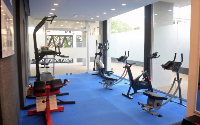 Montecito Apartments