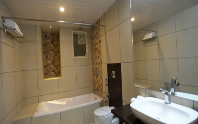Hotel The Grand Daksh Somnath