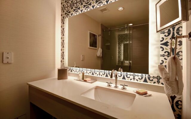 DoubleTree by Hilton Virginia Beach Oceanfront South