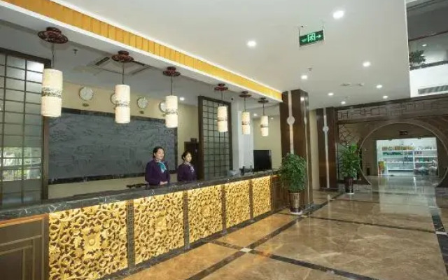 Longchuan Hotel