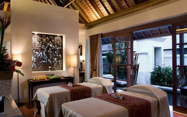The Royal Santrian Serenity Villas By The Sea
