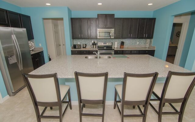 The Shire 6 Bedroom House w Pool - 4705TS