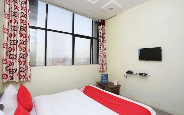 Kanha Palace By OYO Rooms