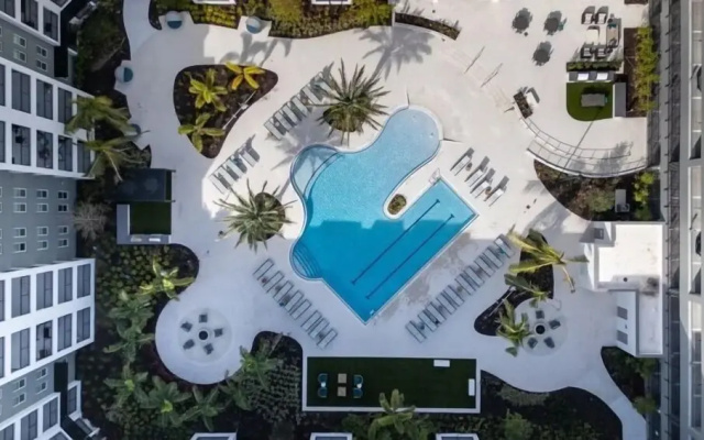 Landing Apartments - Cape Coral