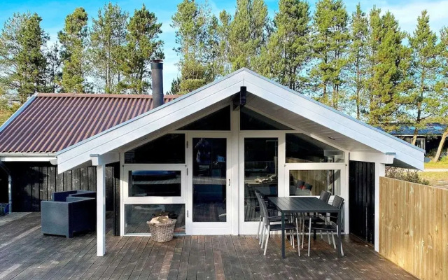 6 Person Holiday Home in Brovst