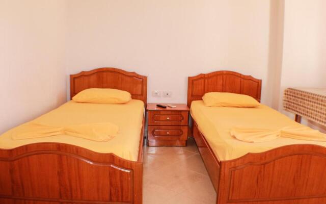 Apartments Romario