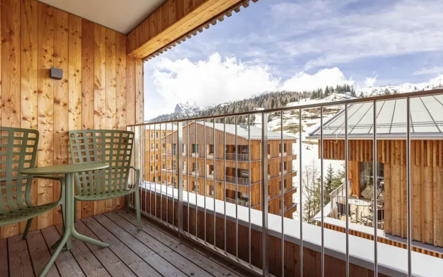 Superior Lodge With Balcony