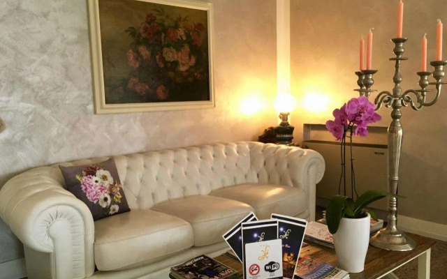 International Rooms  Apartments