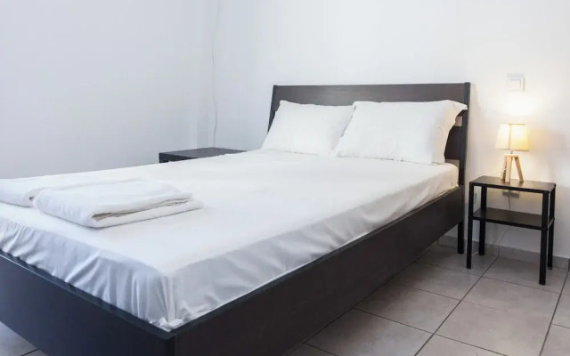 Stylish 1 Bd Apt w Balcony in Petralona