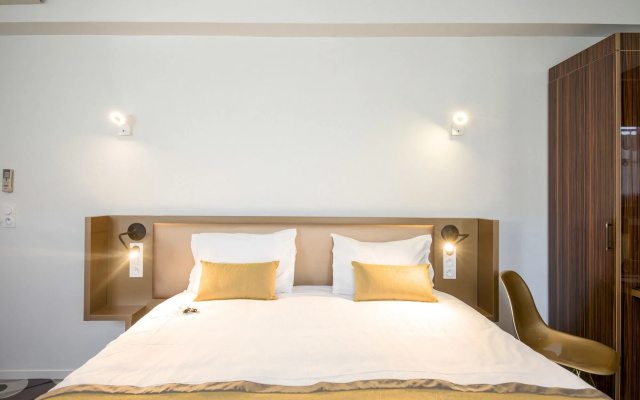 The Originals Boutique, Hôtel Auberge du Forgeron, Lille Sud