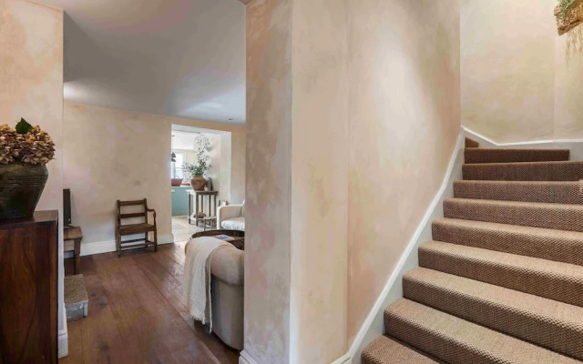 Chantry House With Free Parking By My Getaways