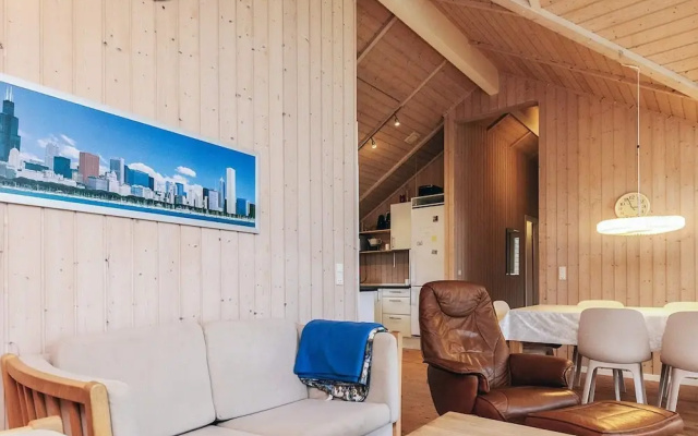 6 Person Holiday Home in Hojby-by Traum