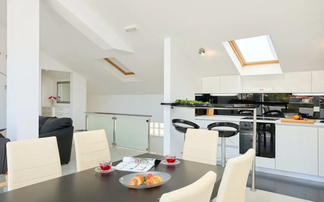 Blue Bay Apartment