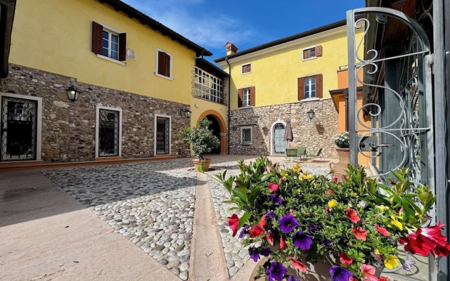 Corte Impero Hotel & Restaurant