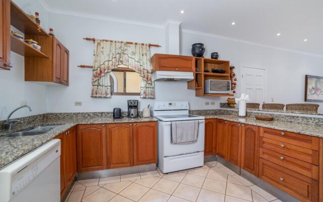 Stay in Tamarindo Condominiums