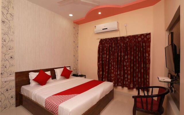 Oyo 23632 Mayfair Residency