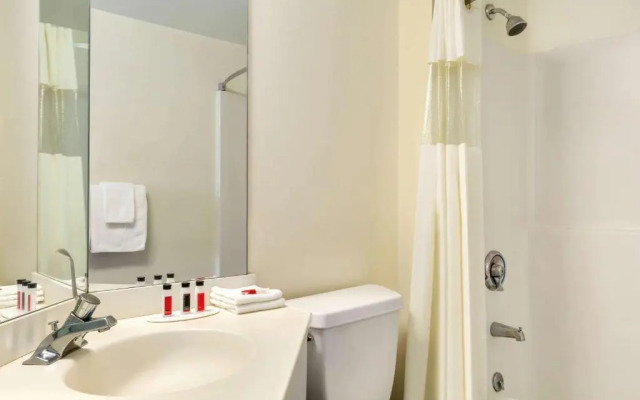 Travelodge Niagara Falls
