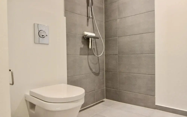 Private 1-bed Townhouse w Terraces