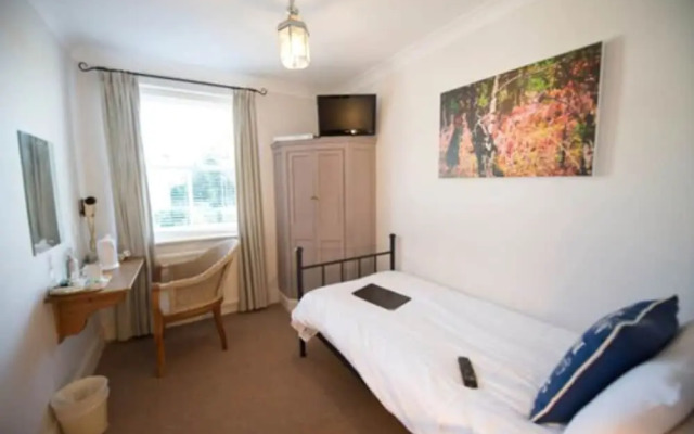 The White Cliffs Hotel